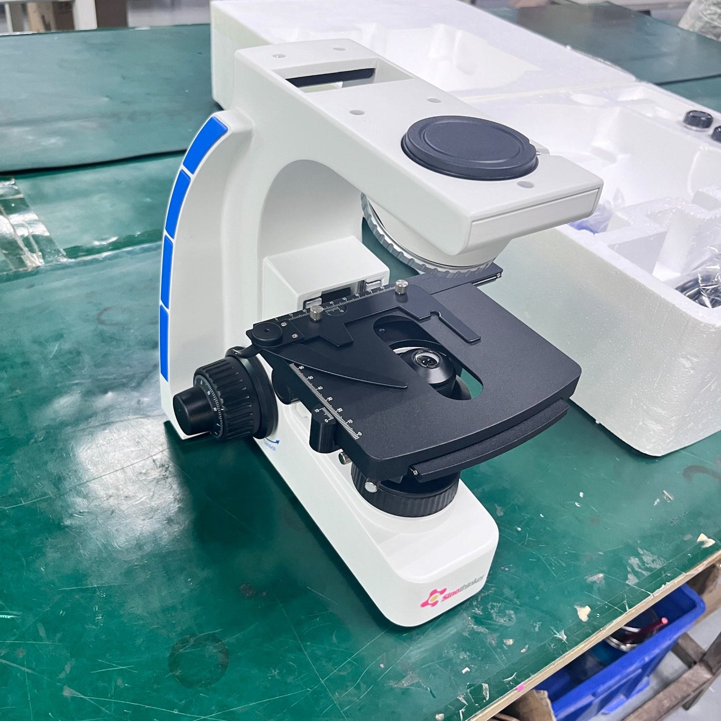 UB202i microscope